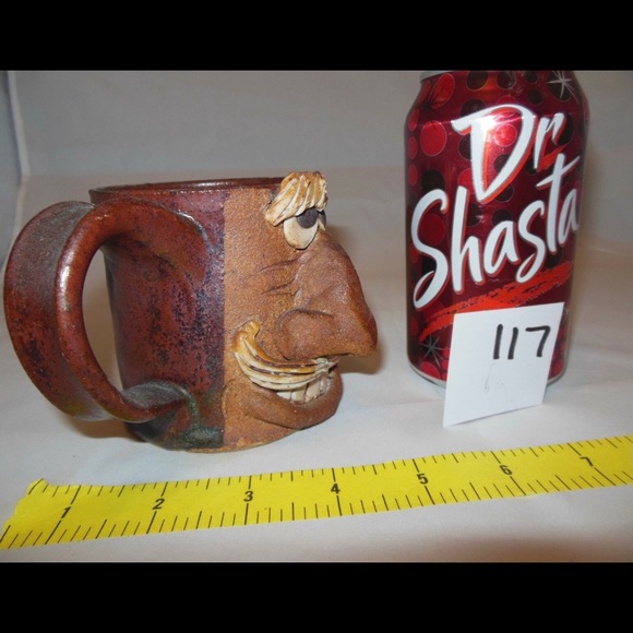 VINTAGE RARE STONEWARE POTTERY CLAY FUNNY FACE MUG STEIN - Picture 2 of 3